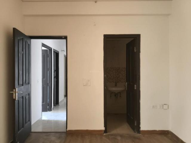 2 BHK Apartment in Noida Extension for resale Greater Noida. The reference number is 19675546