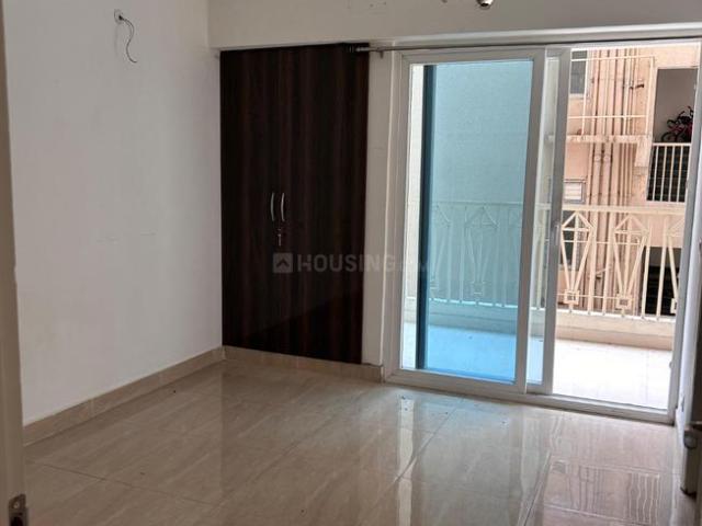 2 BHK Apartment in Noida Extension for resale Greater Noida. The reference number is 19619776