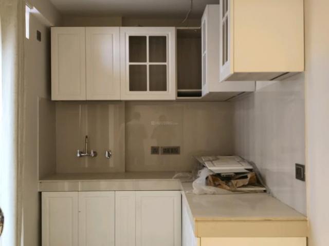 2 BHK Apartment in Noida Extension for resale Greater Noida. The reference number is 19700103