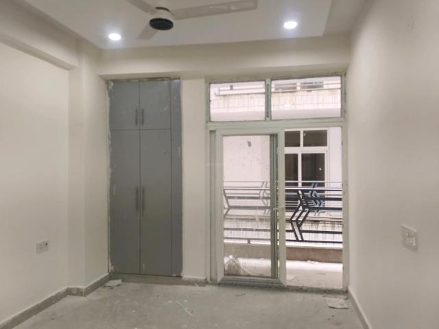 2 BHK Apartment in Noida Extension for resale Greater Noida. The reference number is 19707735