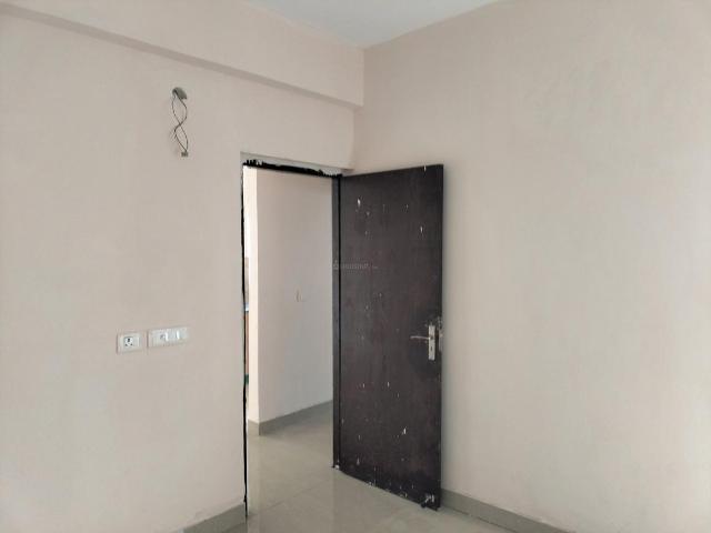 2 BHK Apartment in Noida Extension for resale Greater Noida. The reference number is 19712043