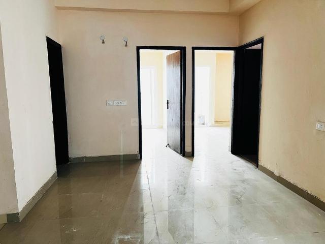 2 BHK Apartment in Noida Extension for resale Greater Noida. The reference number is 19712193