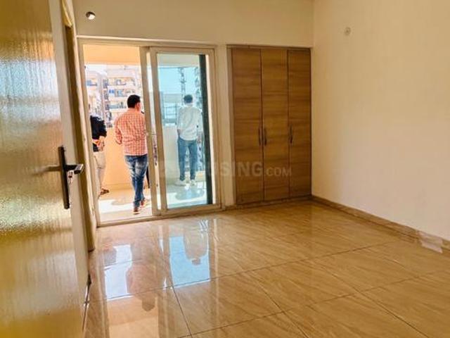 2 BHK Apartment in Noida Extension for resale Greater Noida. The reference number is 19831767