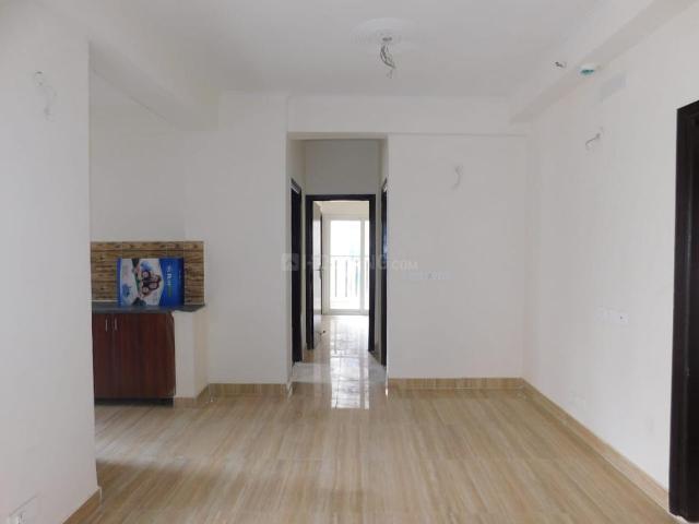 2 BHK Apartment in Noida Extension for resale Greater Noida. The reference number is 19959535