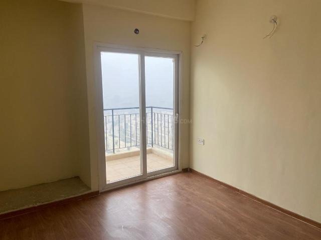 2 BHK Apartment in Noida Extension for resale Greater Noida. The reference number is 19988619