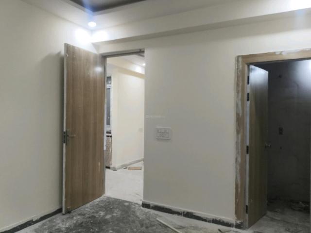 2 BHK Apartment in Noida Extension for resale Greater Noida. The reference number is 19994126