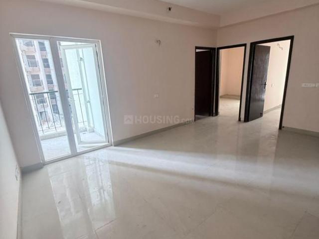 2 BHK Apartment in Noida Extension for resale Greater Noida. The reference number is 19910545