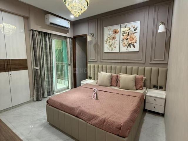 2 BHK Apartment in Noida Extension for resale Greater Noida. The reference number is 19911175