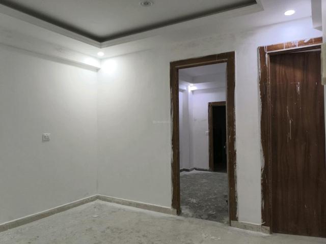 2 BHK Apartment in Noida Extension for resale Greater Noida. The reference number is 19925317