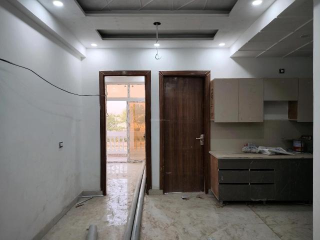 2 BHK Apartment in Noida Extension for resale Greater Noida. The reference number is 20051401