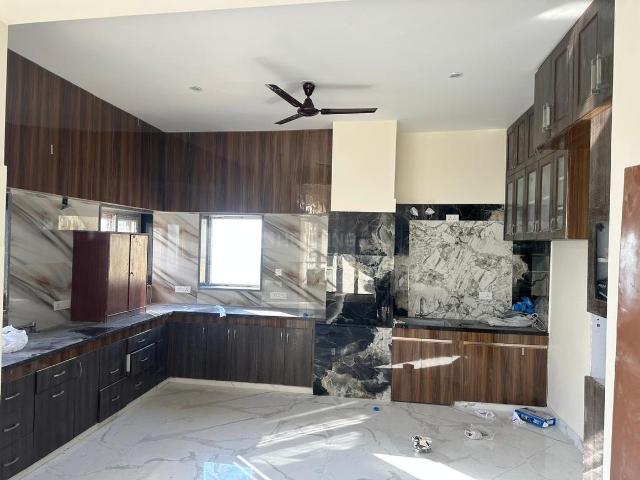 2 BHK Apartment in Noida Extension for resale Greater Noida. The reference number is 20062040