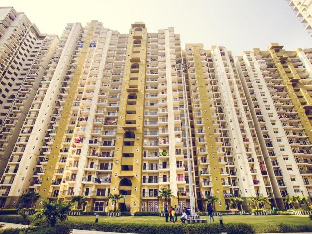 2 BHK Apartment in Noida Extension for resale Greater Noida. The reference number is 20084913