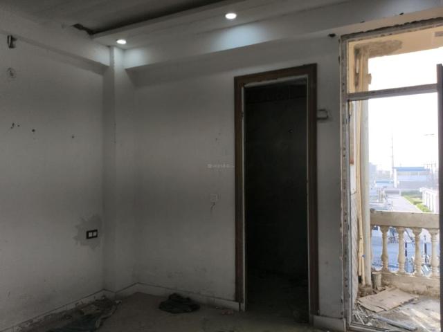 2 BHK Apartment in Noida Extension for resale Greater Noida. The reference number is 20031599