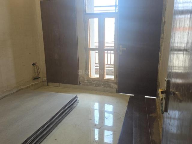 2 BHK Apartment in Noida Extension for resale Greater Noida. The reference number is 20157328