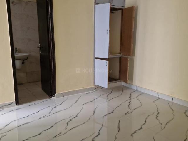 2 BHK Apartment in Noida Extension for resale Greater Noida. The reference number is 20194101