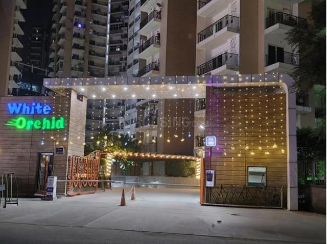 2 BHK Apartment in Noida Extension for resale Greater Noida. The reference number is 20123293