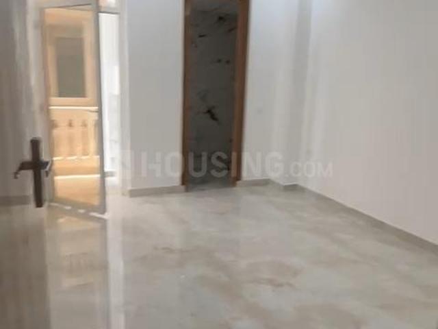 2 BHK Apartment in Noida Extension for resale Greater Noida. The reference number is 20353774