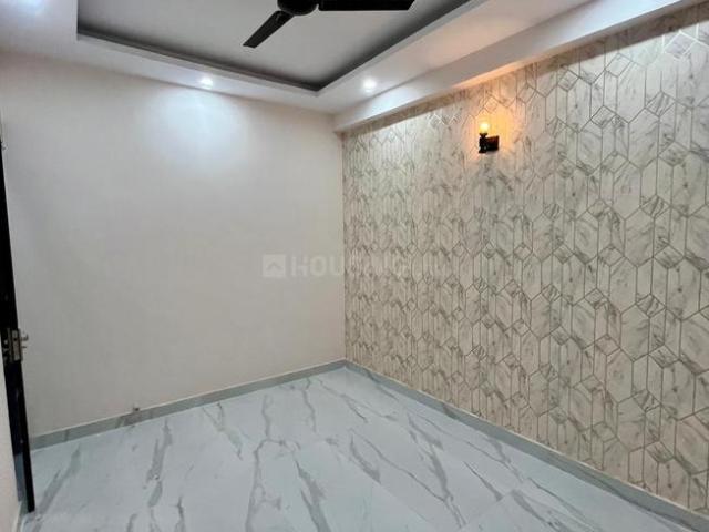 2 BHK Apartment in Noida Extension for resale Greater Noida. The reference number is 20359916