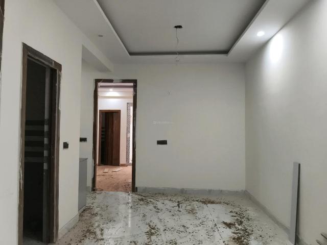 2 BHK Apartment in Noida Extension for resale Greater Noida. The reference number is 20321738