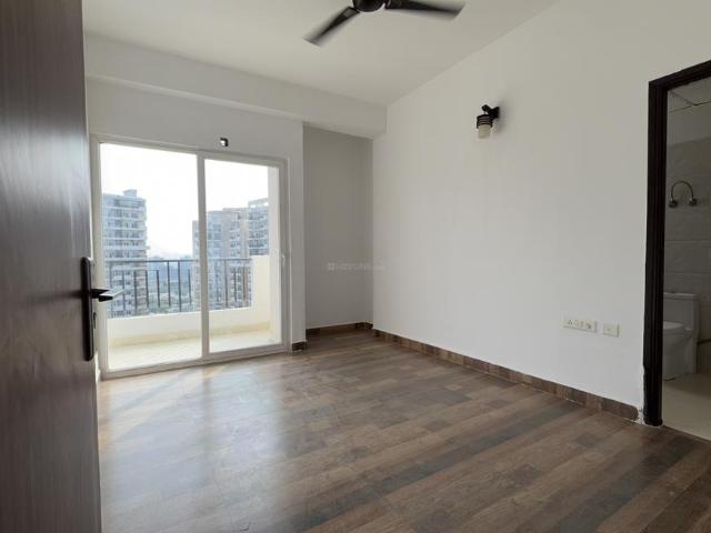 2 BHK Apartment in Noida Extension for resale Greater Noida. The reference number is 20455929