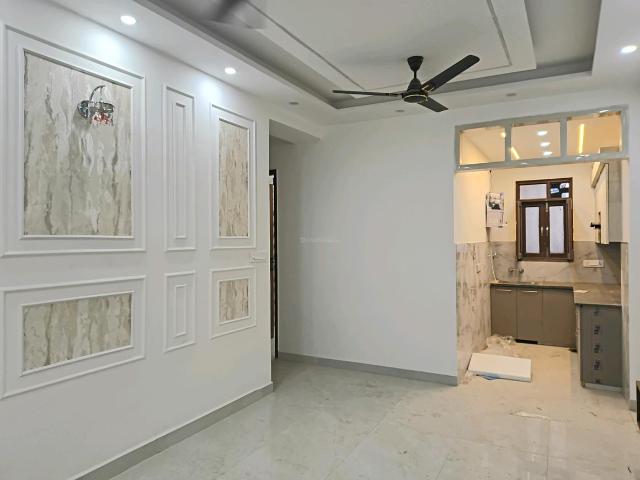 2 BHK Apartment in Lal Kuan for resale Ghaziabad. The reference number is 20402180