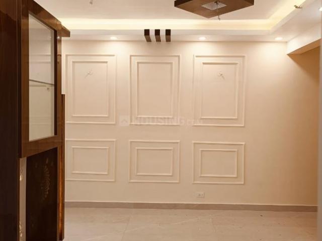 2 BHK Apartment in Noida Extension for resale Greater Noida. The reference number is 20406063