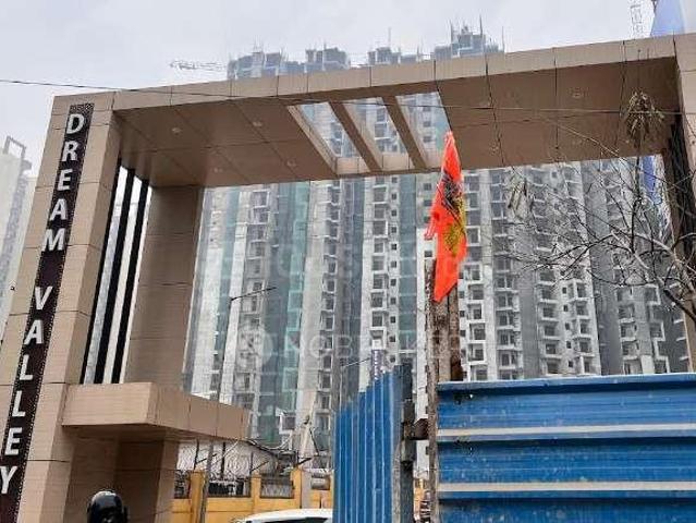 2 BHK Apartment in Noida Extension for resale Greater Noida. The reference number is 20434311