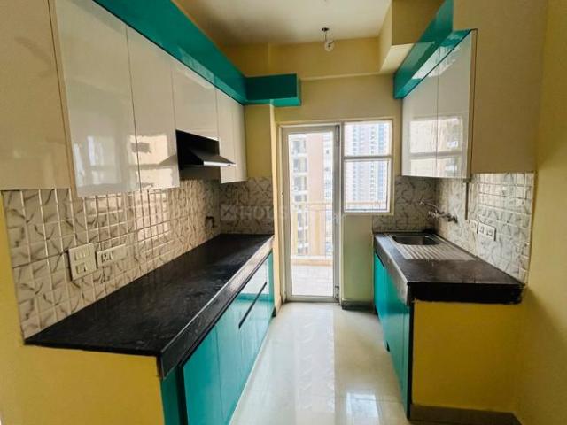2 BHK Apartment in Noida Extension for resale Greater Noida. The reference number is 20558631