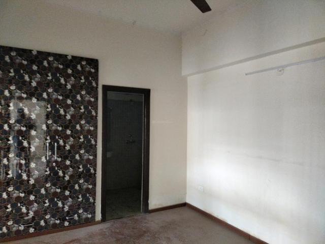 2 BHK Apartment in Noida Extension for resale Greater Noida. The reference number is 20573335