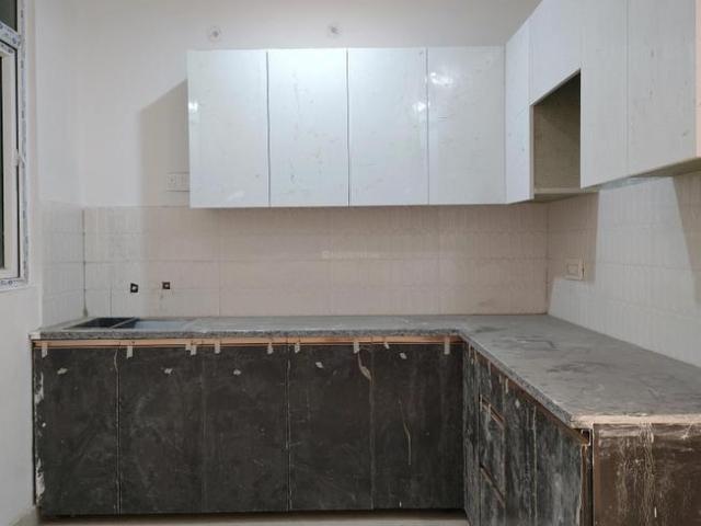 2 BHK Apartment in Noida Extension for resale Greater Noida. The reference number is 20587620
