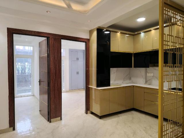 2 BHK Apartment in Noida Extension for resale Greater Noida. The reference number is 20587809