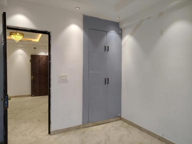 2 BHK Apartment in Noida Extension for resale Greater Noida. The reference number is 20587822