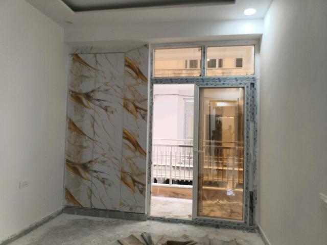 2 BHK Apartment in Noida Extension for resale Greater Noida. The reference number is 20595958