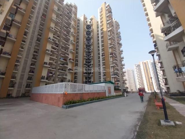 2 BHK Apartment in Noida Extension for resale Greater Noida. The reference number is 20516177