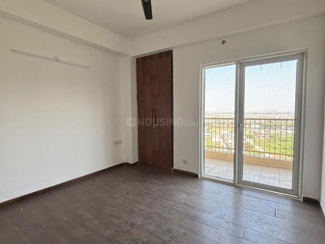 2 BHK Apartment in Noida Extension for resale Greater Noida. The reference number is 20651620