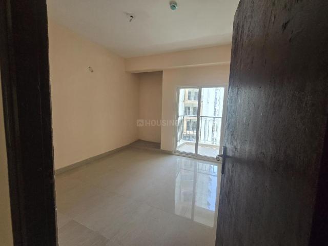2 BHK Apartment in Noida Extension for resale Greater Noida. The reference number is 20673455