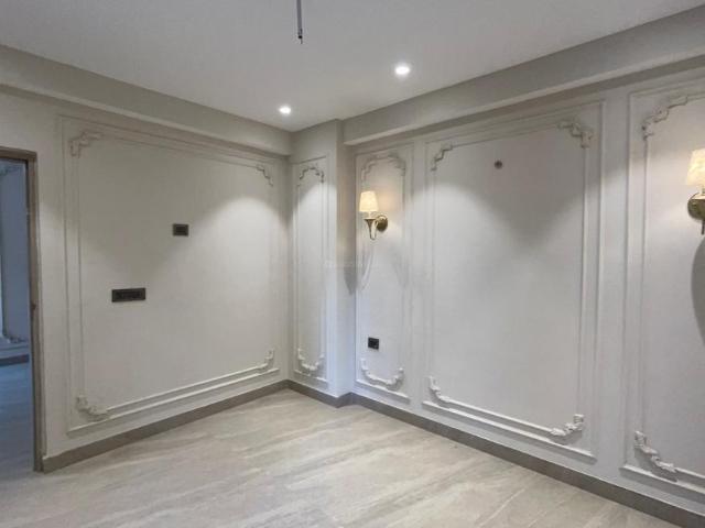 2 BHK Apartment in Noida Extension for resale Greater Noida. The reference number is 20606117