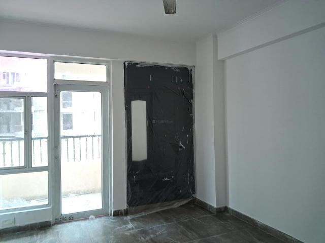 2 BHK Apartment in Noida Extension for resale Greater Noida. The reference number is 20621906