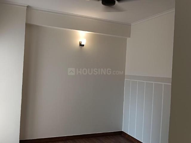 2 BHK Apartment in Noida Extension for resale Greater Noida. The reference number is 20751576
