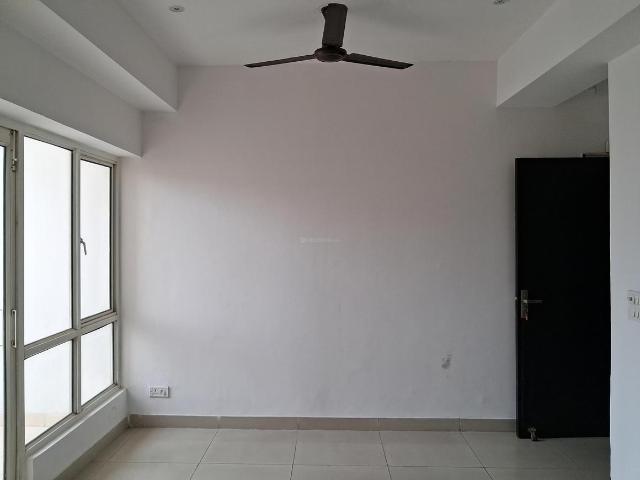 2 BHK Apartment in Noida Extension for resale Greater Noida. The reference number is 20769045