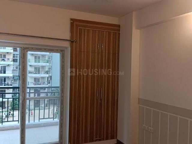 2 BHK Apartment in Noida Extension for resale Greater Noida. The reference number is 20775121