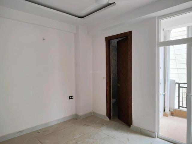 2 BHK Apartment in Noida Extension for resale Greater Noida. The reference number is 20716310