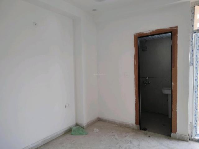 2 BHK Apartment in Noida Extension for resale Greater Noida. The reference number is 20824751