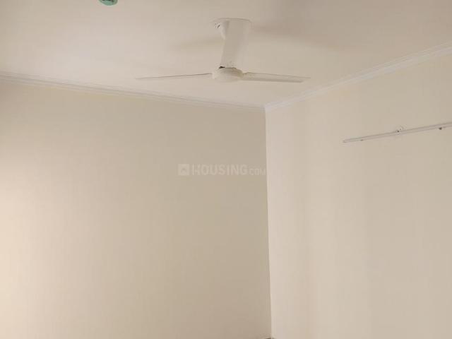 2 BHK Apartment in Noida Extension for resale Greater Noida. The reference number is 20909894