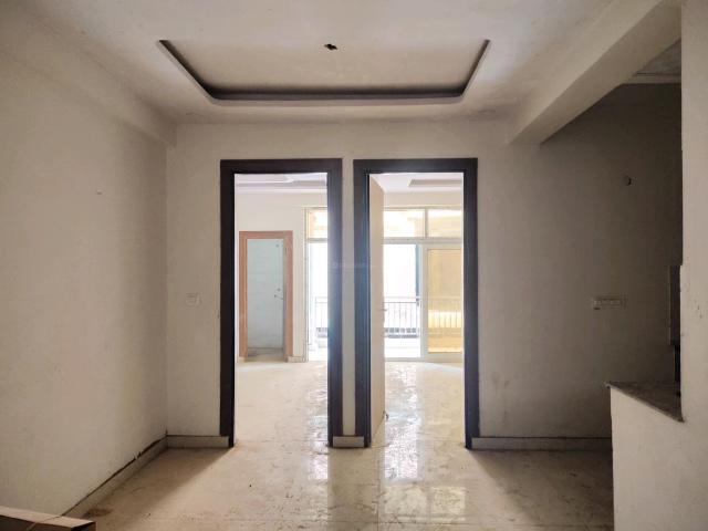 2 BHK Apartment in Noida Extension for resale Greater Noida. The reference number is 20933081