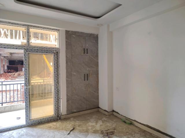 2 BHK Apartment in Noida Extension for resale Greater Noida. The reference number is 20933155