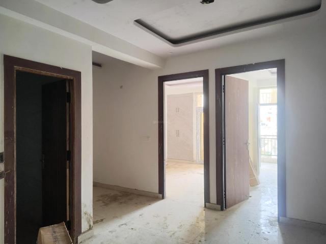 2 BHK Apartment in Noida Extension for resale Greater Noida. The reference number is 20933122