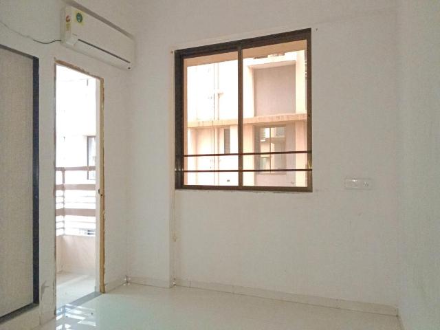 2 BHK Apartment in Nava Naroda for resale Ahmedabad. The reference number is 12613112