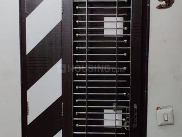 2 BHK Apartment in Navrangpura for rent Ahmedabad. The reference number is 19872466