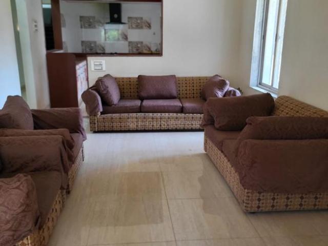 2 BHK Apartment in Navrangpura for rent Ahmedabad. The reference number is 20333786